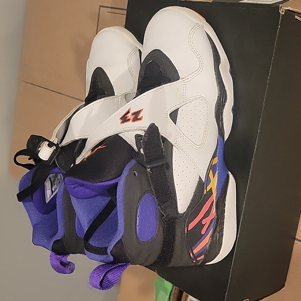 Jordan Retro 8